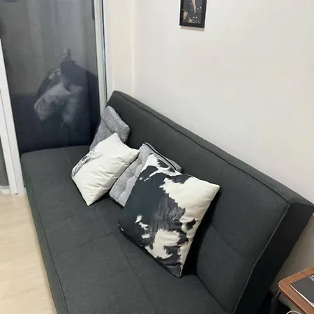 Sm Bicutan Azure Flat Apartment